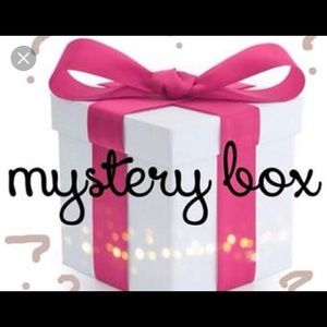 High-end/full sized Makeup Bundle (all new)